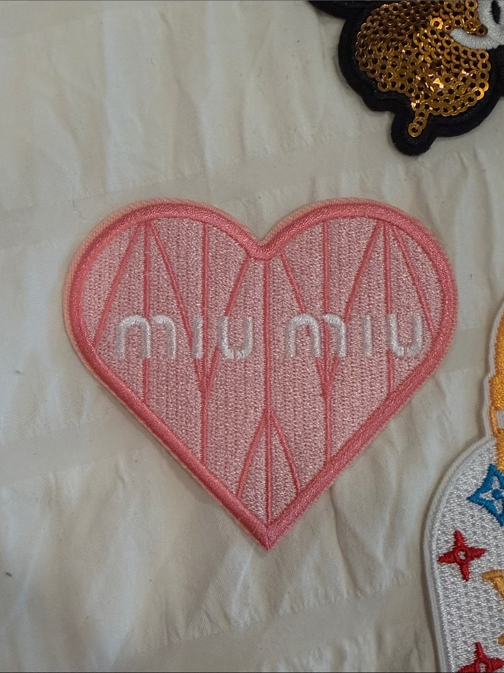 Iron on patches (4) - Picture 3 of 5